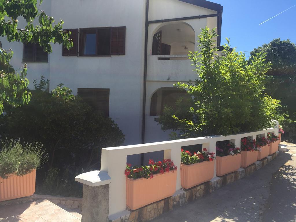 Apartments Juranic I Baška Exterior foto